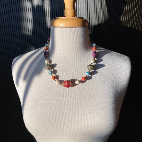 Teng Yue paper bead necklace - Picture 4 of 8